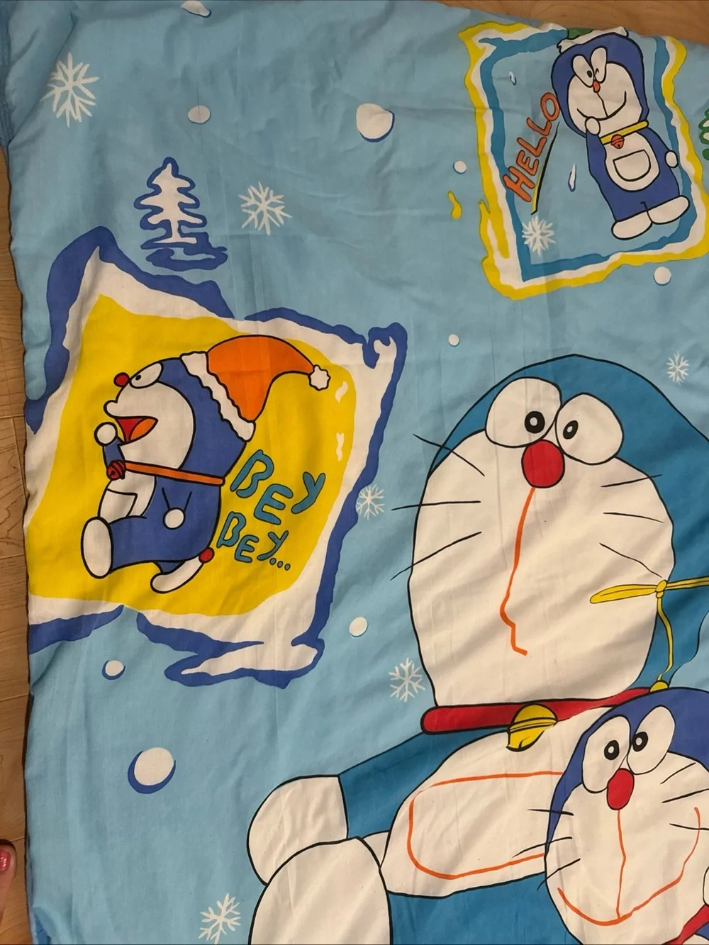 Doraemon Blue Kids Snowflake Winter Theme Comforter 78”  x 55”